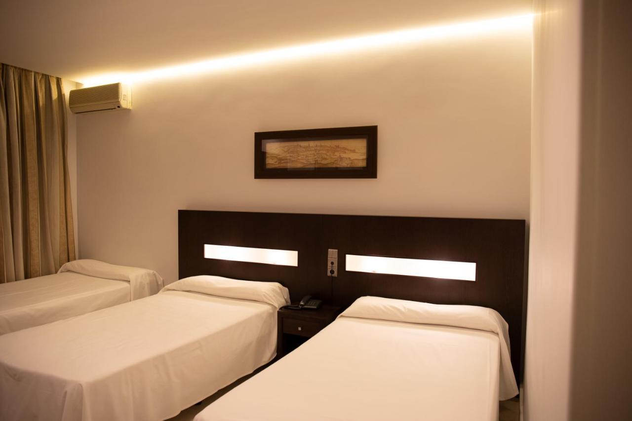 Hotel El Meson Torrijos Eksteriør billede