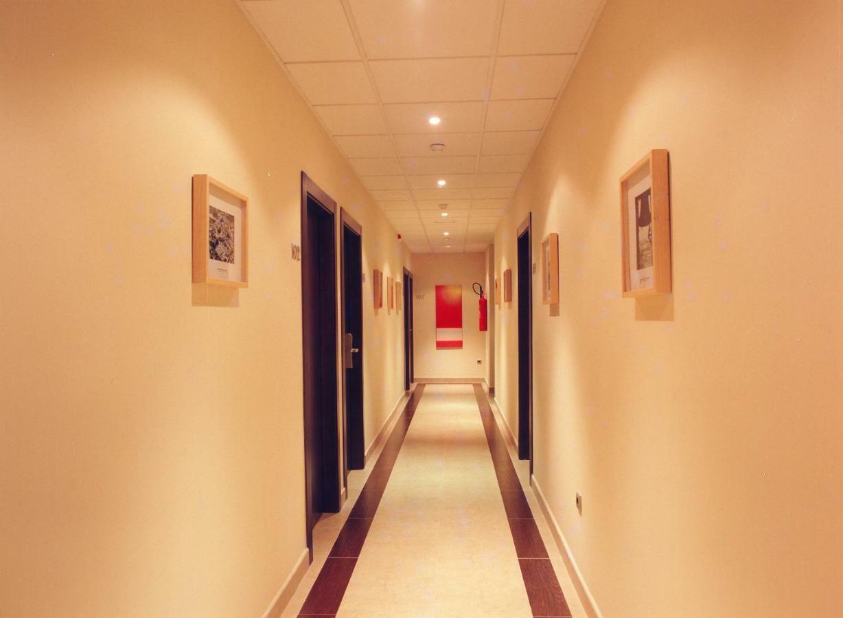 Hotel El Meson Torrijos Eksteriør billede