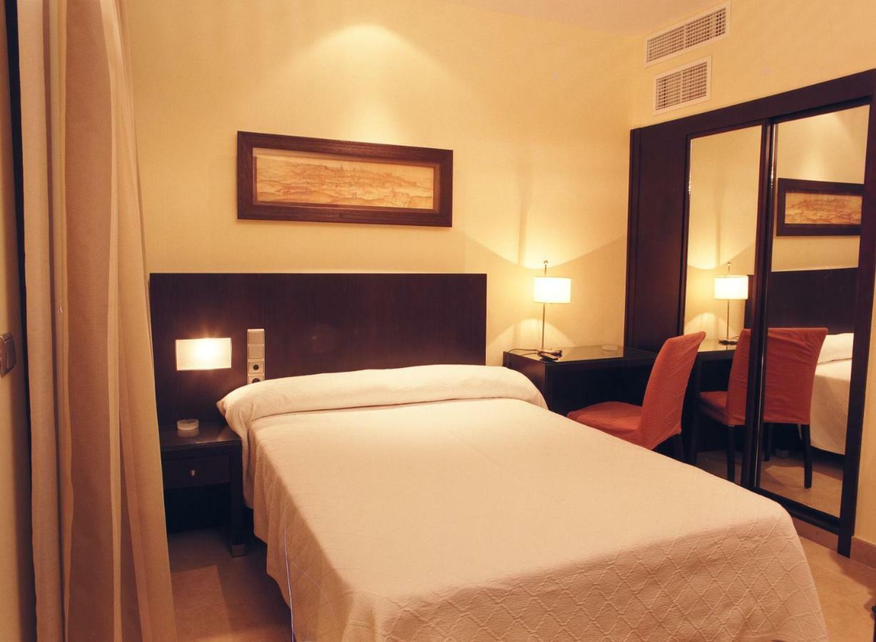 Hotel El Meson Torrijos Eksteriør billede
